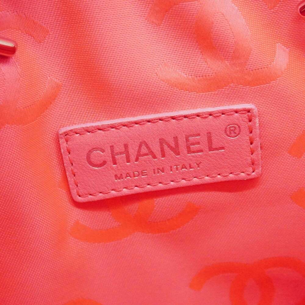 CHANEL Black Lambskin Leather Tote Bag - Picture 5 of 13